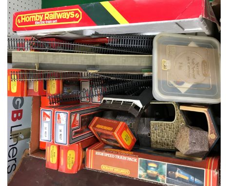 A Hornby Railways Central Shunter set, 00 gauge, boxed, together with a High Speed Train pack, various other rolling stock in