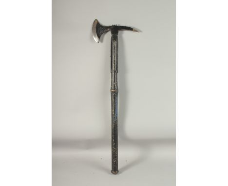 A CAPTURED BATTLE OF COPENHAGEN NAVAL AXE, 1801. No. M21HR, with wooden handle.