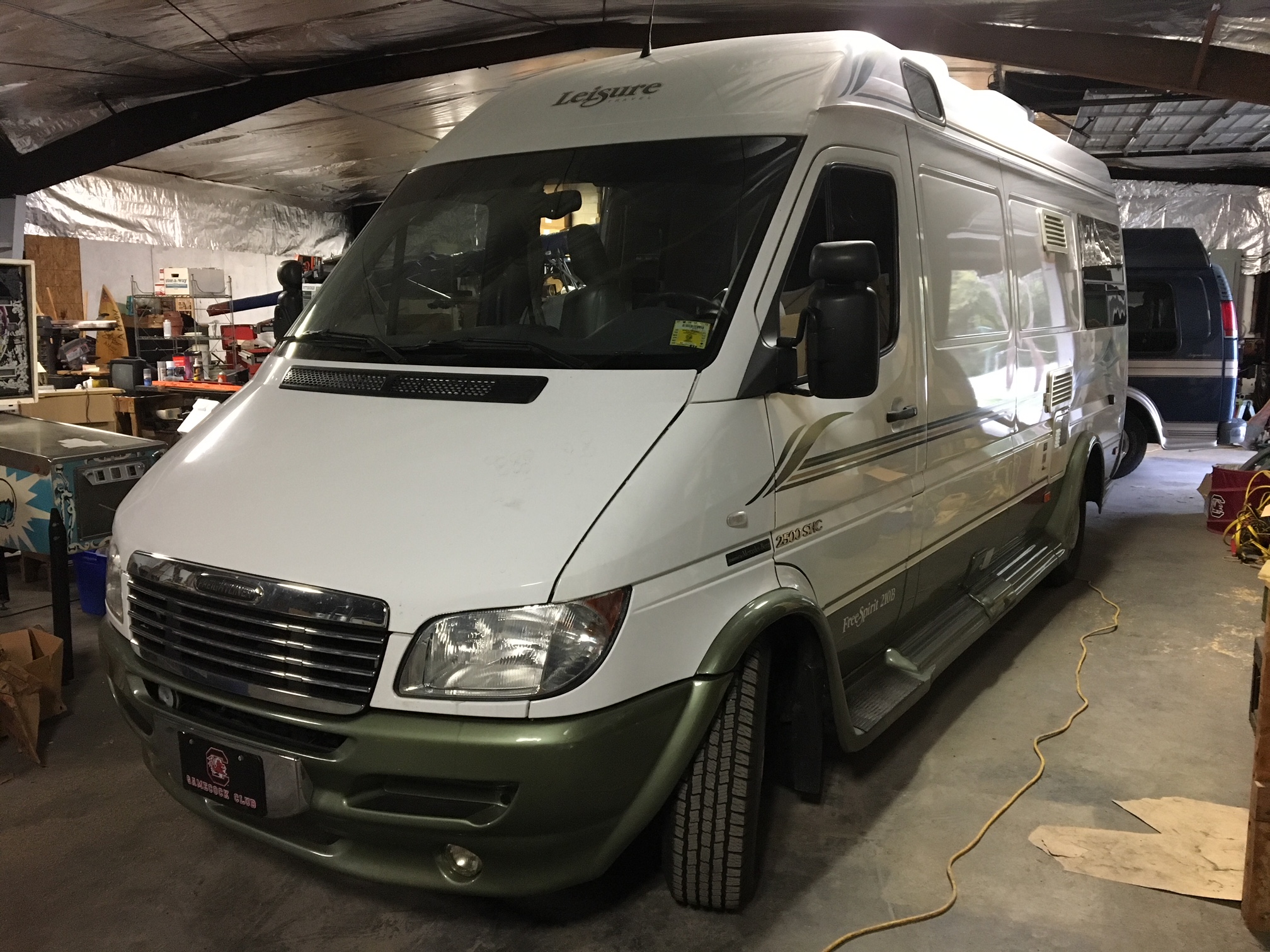 Make: Mercedes Model: Sprinter RV Class B Year: 2004 Mileage: 29,000