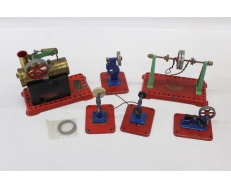 Mamod Stationary Steam Engine, plus stationary accessories 