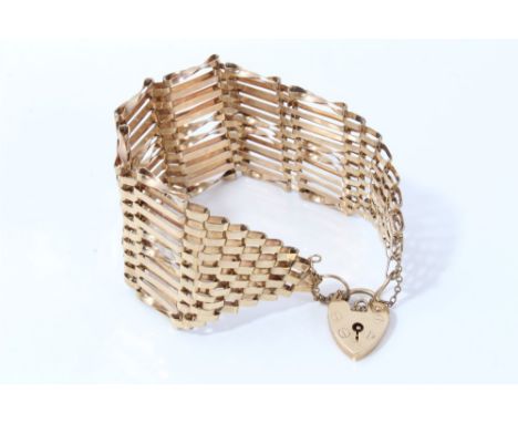 Gold (9ct) gate bracelet CONDITION REPORT Weight approximately 18 grams