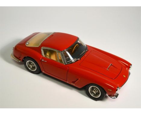 Ferrari 250 GT SWB California Spider 1961 1:18 Model - CMC, Reference M091. Length 23cm.