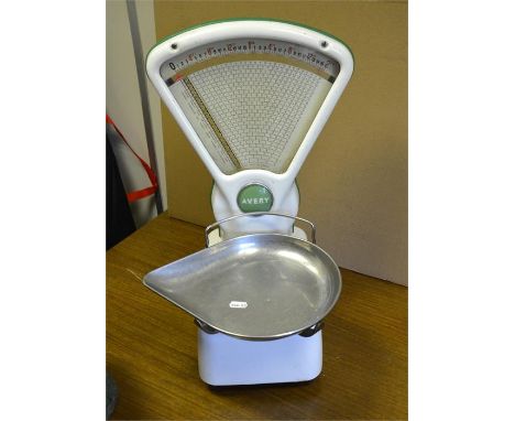 A vintage set of Avery shop scales.