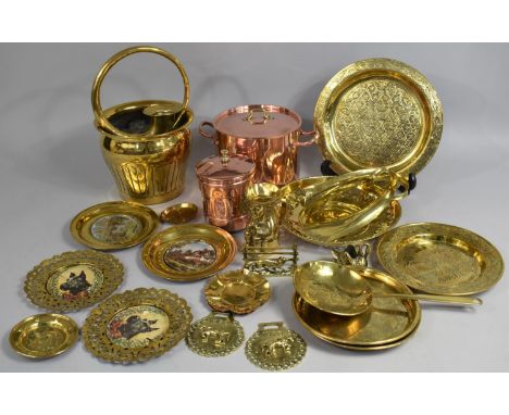 A Collection of Brass and Copper Items to Comprise Planter, Dishes, Shoe Horns etc 