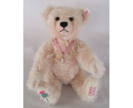 Steiff Queen Mother pink limited edition teddy bear 406/2002 with Wedgwood pendant and growler H 37 cm (comes with Steiff car