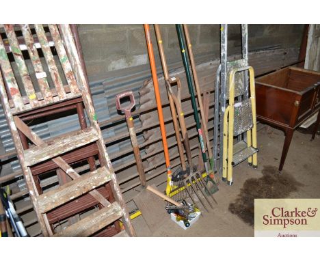 A quantity of long handled gardening tools; and a quantity of hand held tools 