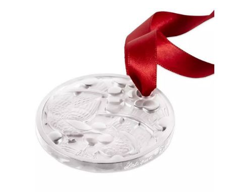 Factory sealed, the crystal 2021 annual Christmas ornament features a delicate crystal cut design of blackbirds and grapes. T