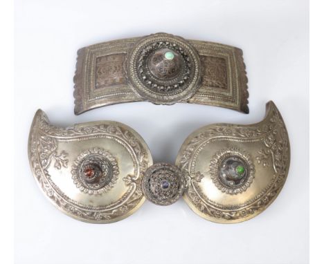  Berber jewelry silver belt buckles - Sizes: Divers - Weight (K): 0,6kg - Condition: at first glance - good condition - no re