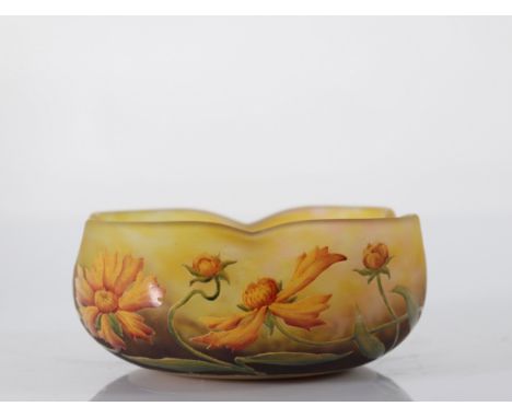 Daum Nancy cut with daisies - Sizes: D 150mm H 60mm - Weight (K): 0,436kg - Condition: at first glance - good condition - no