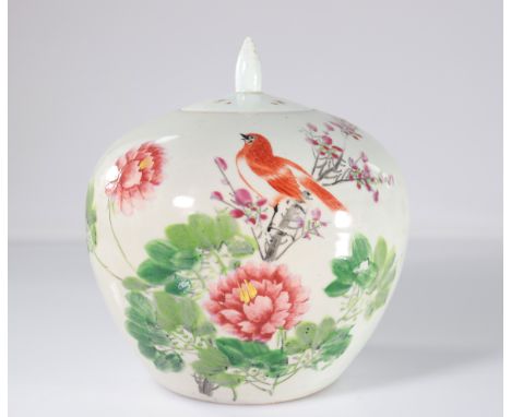  China artist's vase decorated with bird and flowers circa 1900 - Region: CHINA - Sizes: H 255mm - Weight (K): 2,14kg - Condi