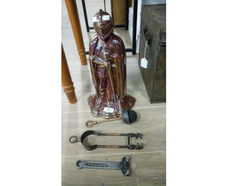 VINTAGE KNIGHT COMPANION SET