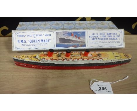 VINTAGE CHAD VALLEY 'TAKE TO PIECES' RMS QUEEN MARY MODEL IN BOX