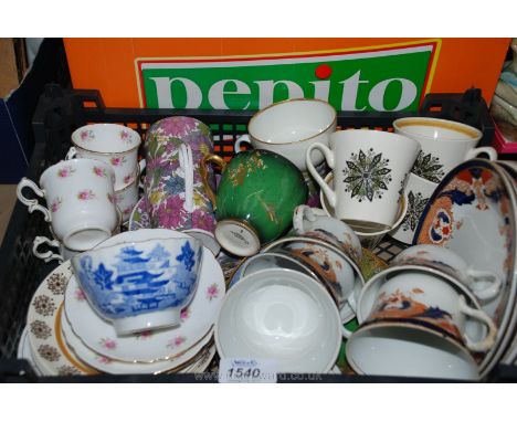 A quantity of vintage tea/coffee ware including Wileman Foley coffee trios, Royal Albert Camelot coffee cups and saucers, Car