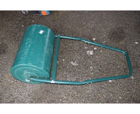 SMALL GARDEN ROLLER