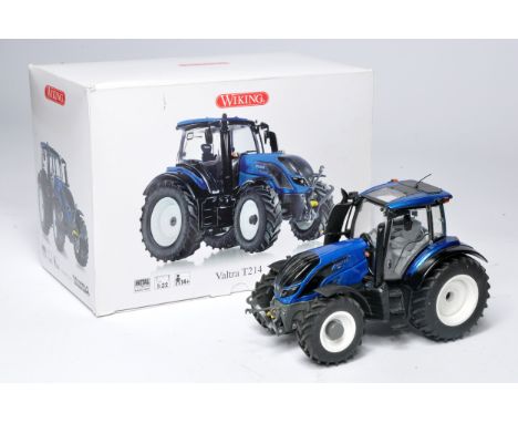 Wiking 1/32 farm model issue comprising Valtra T214 Tractor. Display wear but no obvious sign of notable fault. In original b