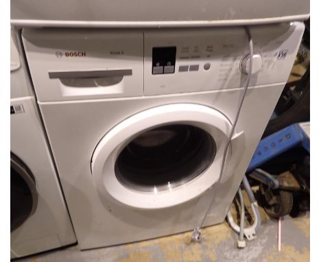 Bosch Maxx 6 washing machine, H: 84 cm and L: 60 cm. All electrical items in this lot have been PAT tested for safety and hav