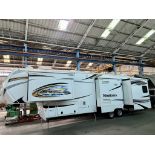 2014 KEYSTONE RV MONTANA PARAMOUNT 5TH WHEEL CAMPER, 3402RL FLOORPLAN, 39' LENGTH, (4) POP OUTS, (3)