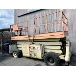 JLG SCISSOR LIFT, MODEL 40MS0S2491, 2,000 LB CAPACITY, WORK PLATFORM MEASURES 78" X 13', MAX