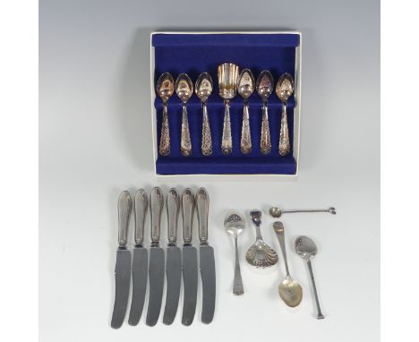 A George III silver Caddy Spoon, hallmarked London, 1816, fiddle pattern with shell shaped bowl, 9.5cm long, together with th