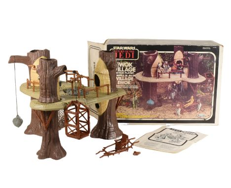 Star Wars - original vintage Kenner made French-Canadian issue ' Ewok Village Action Playset '. 100% complete, including the 