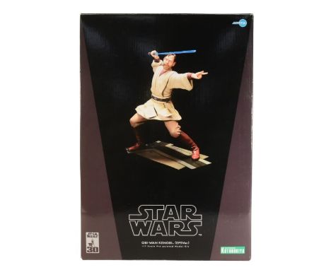 Star Wars - ArtFX - 2007 ArtFX made Japanese import 1/7 scale pre-painted model kit of Obi-Wan Kenobi (Ep3 Version). Highly d
