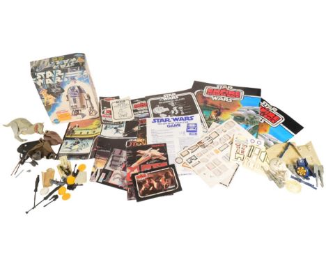 Star Wars - a collection of original vintage Kenner and Palitoy playset and action figure accessories and other items. Includ