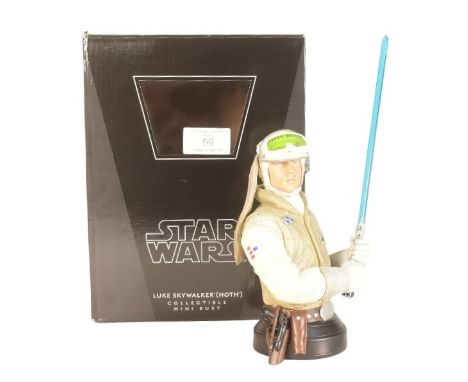 Star Wars - Gentle Giant - 2009 Gentle Giant made limited edition Collectible Bust of Luke Skywalker (Hoth). No.1205/2400. Ap