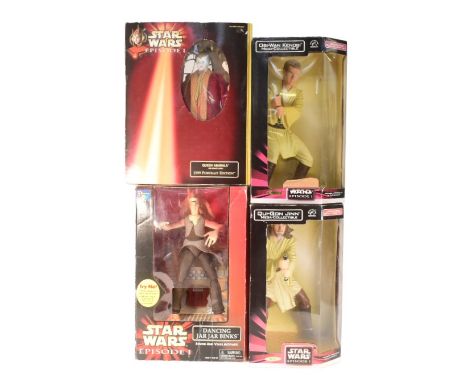 Star Wars - a collection of large scale action figures / items to include: Episode I Dancing Jar Jar Binks, 12" scale Queen A