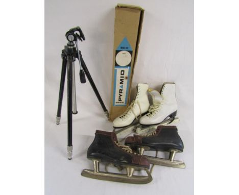 Pyramid tripod and 2 pairs of ice skates