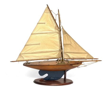 An early 20th century model of a gunter rigged yacht, 53cmL overall