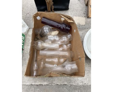 AN ASSORTMENT OF VINTAGE GLASS OIL LAMP FUNNELS 