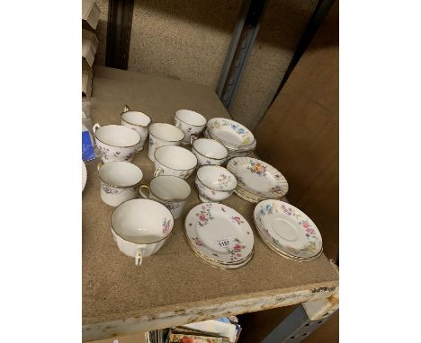A QUANTITY OF CHINA TEAWARE TO INCLUDE ROYAL WORCESTER AND ROYAL STAFFORD CUS, SAUCERS AND SIDE PLATES 