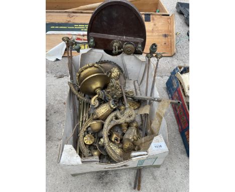 A LARGE ASSORTMENT OF VINTAGE BRASS LAMP AND LIGHT SPARES TO INCLUDE BRACKETS AND ARMS ETC 