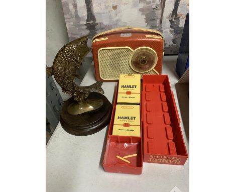 A VINTAGE LOT TO INCLUDE A DANSETTE 222 TRANSISTOR RADIO, A METAL FISH SCULPTURE ON WOODEN PLINTH AND HAMLET PLAYING CARDS IN