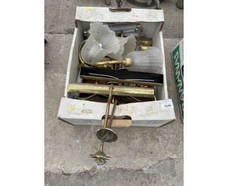 AN ASSORTMENT OF VINTAGE BRASS WALL LIGHT FITTINGS SOME WITH GLASS SHADES 