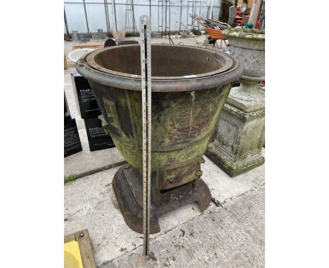 A LARGE VINTAGE CAST IRON PLANTER (H:84CM) 