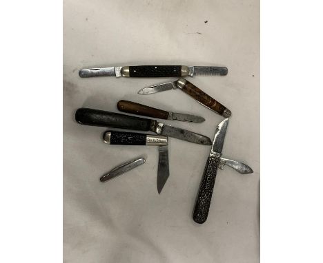 A COLLECTION OF VINTAGE PENKNIVES TO INCLUDE BARLOW, SPRATT'S, HARRISON, ETC - 7 IN TOTAL 