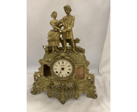 A LARGE ORNATE BRASS MANTLE CLOCK, HEIGHT 43CM 