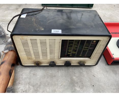 A VINTAGE PYE VALVE RADIO 