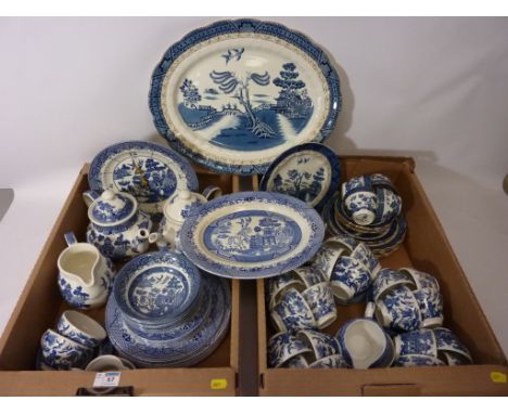 Large Booths 'Real Old Willow' tea service, Churchill Willow Pattern dinnerware and other blue and white ceramics in two boxe