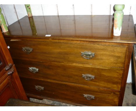 Early 20th Century mahogany three drawer bedroom chest on ogee bracket feet together with a walnut single door bedside cabine