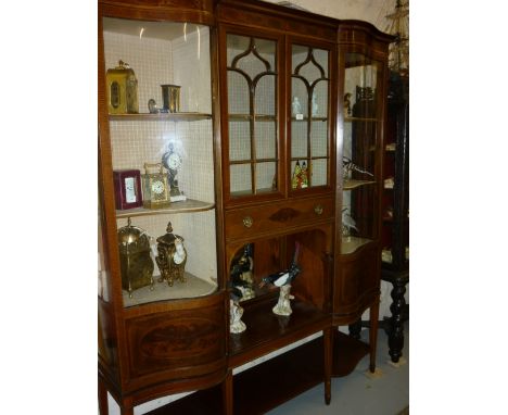 Maple & Co. Edwardian mahogany crossbanded and line inlaid display cabinet having pair of central bar glazed doors above a si