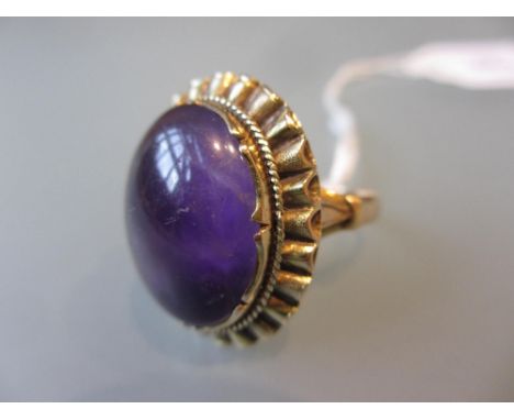 9ct Yellow gold cabochon amethyst set ring