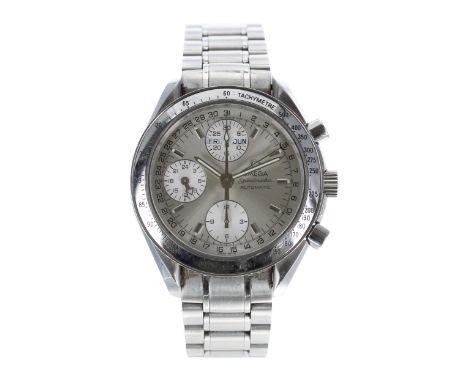 Omega Speedmaster automatic calendar stainless steel gentleman's wristwatch, circa 1999, serial no. 58302xxx, silvered dial, 