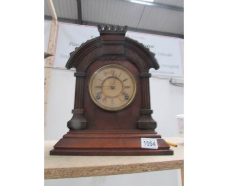 An early 20th century bracket clock
