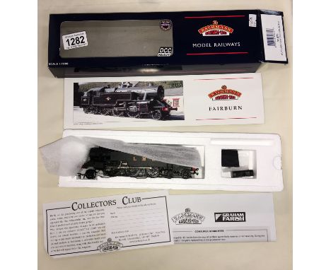 A boxed Bachmann 00 gauge model steam engine of Fairburn Tank Locomotive in LMS black livery (32-875)