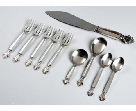 Comprising: five cake forks, two teaspoons, a caddy spoon, a sugar spoon and a cake knife231g all in