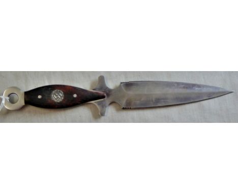 German WWII Luftwaffe Paratroopers Private Purchase Dagger, made in Solingen, Swastikas mounted in the handle and a ring in t