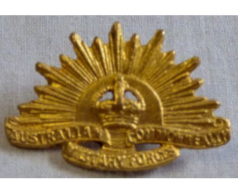 Australian Commonwealth Military Force WWI/II Pattern Sweetheart badge, based upon the capbadge (KC, Gilt) a lovely item.