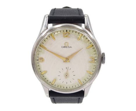 Omega gentleman's stainless steel manual wind wristwatch, Cal. 266, Ref. 2800-1, Serial No. 14475497, silvered dial with subs
